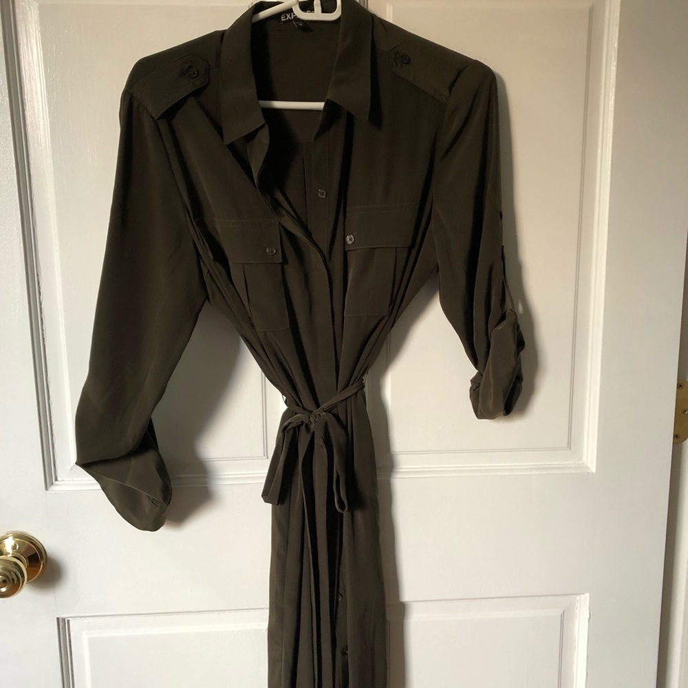 NWOT EXPRESS button-down size M